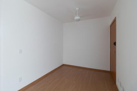 Apartamento à venda com 44m², 2 quartos e 1 vaga Apartamento à venda com 44m², 2 quartos e 1 vagaSala