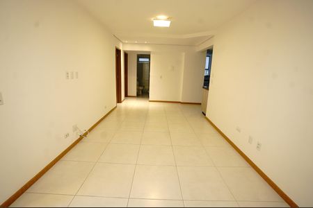 Sala de apartamento para alugar com 3 quartos, 69m² em Setor Bela Vista, Goiânia