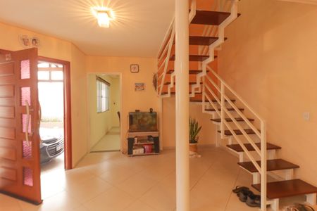 Sala de casa à venda com 3 quartos, 194m² em Colônia, Jundiaí