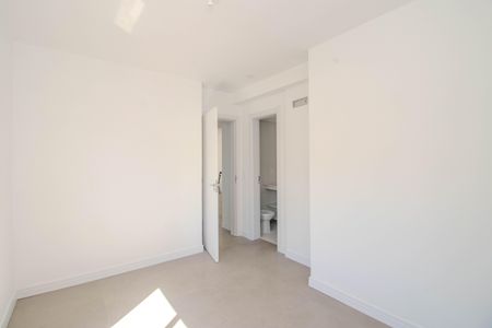 Suíte de apartamento à venda com 2 quartos, 106m² em Rio Branco, Porto Alegre