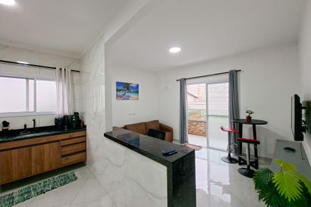 Sala de casa de condomínio para alugar com 2 quartos, 66m² em Aviação, Praia Grande