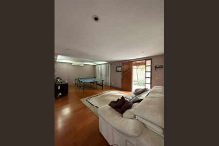 Casa para alugar com 4 quartos, 360m² em Piratininga, Niterói