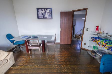 Sala de casa à venda com 5 quartos, 390m² em Santa Rosa, Belo Horizonte
