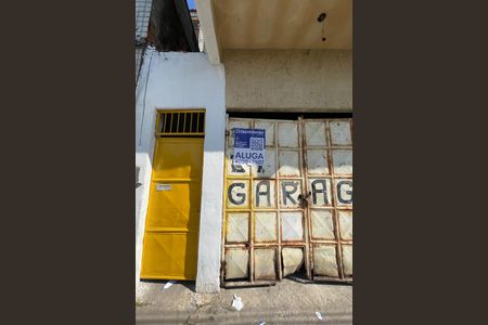 Casa para alugar com 35m², 1 quarto e sem vaga Casa para alugar com 35m², 1 quarto e sem vagaPlaquinha