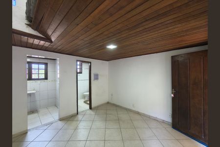 Sala de casa para alugar com 1 quarto, 60m² em Freguesia (jacarepaguá), Rio de Janeiro