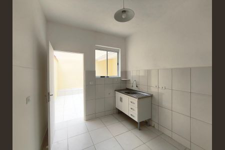 Casa à venda com 80m², 2 quartos e sem vaga Casa à venda com 80m², 2 quartos e sem vagaCozinha