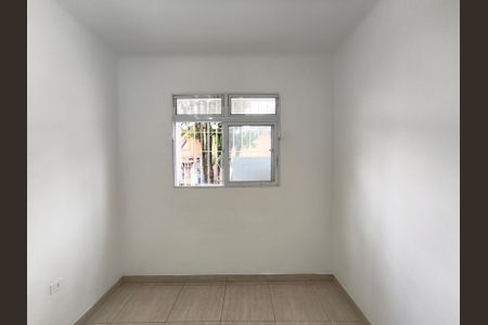 Casa à venda com 80m², 2 quartos e sem vaga Casa à venda com 80m², 2 quartos e sem vagaSala