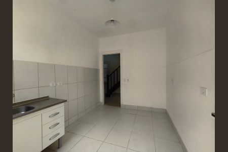 Casa à venda com 80m², 2 quartos e sem vaga Casa à venda com 80m², 2 quartos e sem vagaCozinha