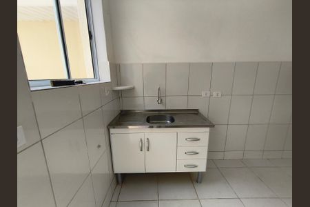 Casa à venda com 80m², 2 quartos e sem vaga Casa à venda com 80m², 2 quartos e sem vagaCozinha