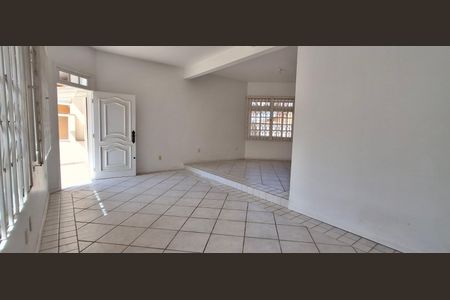 Sala de casa para alugar com 5 quartos, 240m² em Balneario, Florianópolis