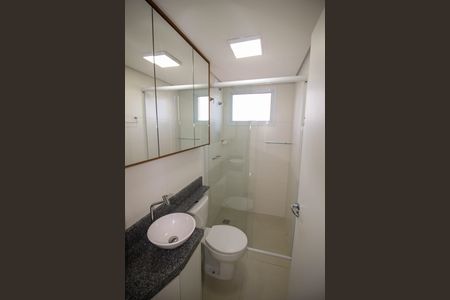 Apartamento para alugar com 70m², 2 quartos e 2 vagas Apartamento para alugar com 70m², 2 quartos e 2 vagasBanheiro