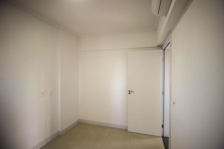 Apartamento para alugar com 70m², 2 quartos e 2 vagas Apartamento para alugar com 70m², 2 quartos e 2 vagasQuarto