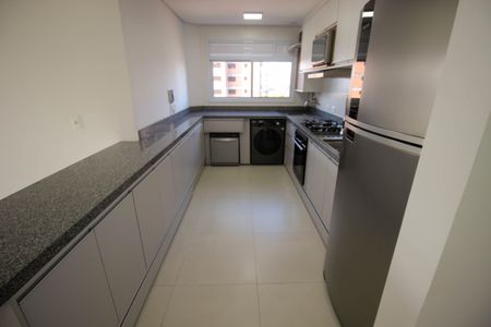 Apartamento para alugar com 70m², 2 quartos e 2 vagas Apartamento para alugar com 70m², 2 quartos e 2 vagasCozinha