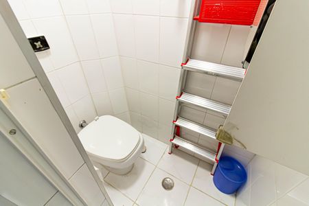 Apartamento à venda com 125m², 3 quartos e 1 vaga Apartamento à venda com 125m², 3 quartos e 1 vagaBanheiro de Serviço