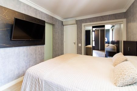 Apartamento à venda com 125m², 3 quartos e 1 vaga Apartamento à venda com 125m², 3 quartos e 1 vagaSuíte