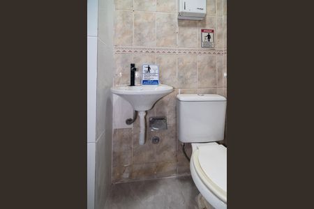 Studio para alugar com 20m², 0 quarto e sem vaga Studio para alugar com 20m², 0 quarto e sem vagaBanheiro Social