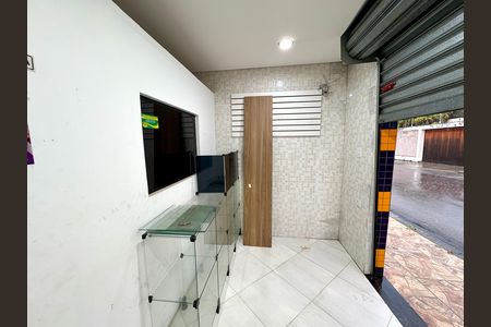 Casa à venda com 176m², 3 quartos e 2 vagas Casa à venda com 176m², 3 quartos e 2 vagasÁrea comum