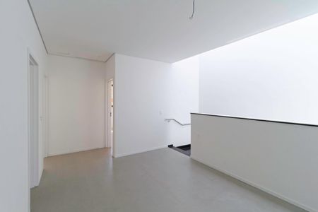 Casa de condomínio à venda com 600m², 3 quartos e 3 vagas Casa de condomínio à venda com 600m², 3 quartos e 3 vagasSala 2