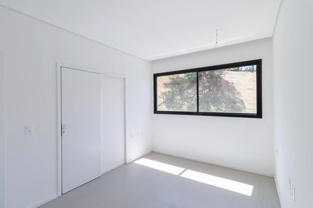 Casa de condomínio à venda com 600m², 3 quartos e 3 vagas Casa de condomínio à venda com 600m², 3 quartos e 3 vagasSemi Suíte 2