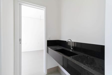 Casa de condomínio à venda com 600m², 3 quartos e 3 vagas Casa de condomínio à venda com 600m², 3 quartos e 3 vagasBanheiro das Semi Suíte 1 e 2