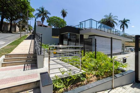 Casa de condomínio à venda com 600m², 3 quartos e 3 vagas Casa de condomínio à venda com 600m², 3 quartos e 3 vagasFachada do condomínio