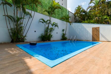 Casa à venda com 397m², 5 quartos e 6 vagas Casa à venda com 397m², 5 quartos e 6 vagasÁrea comum