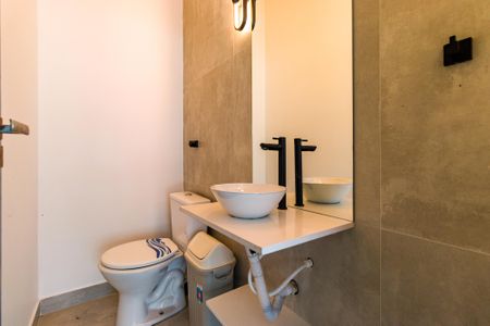 Casa à venda com 397m², 5 quartos e 6 vagas Casa à venda com 397m², 5 quartos e 6 vagasLavabo