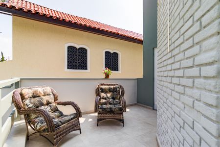 Casa à venda com 397m², 5 quartos e 6 vagas Casa à venda com 397m², 5 quartos e 6 vagasVaranda da Sala