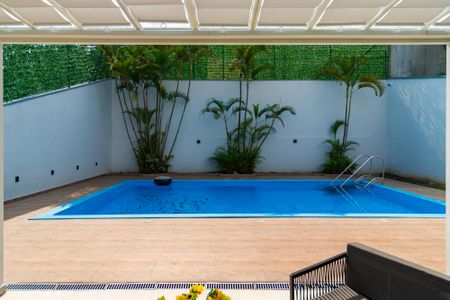 Casa à venda com 397m², 5 quartos e 6 vagas Casa à venda com 397m², 5 quartos e 6 vagasÁrea comum