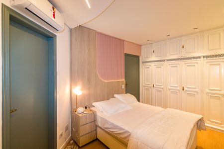 Casa à venda com 397m², 5 quartos e 6 vagas Casa à venda com 397m², 5 quartos e 6 vagasSuíte 2