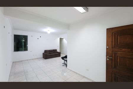 Casa para alugar com 180m², 3 quartos e 1 vaga Casa para alugar com 180m², 3 quartos e 1 vagaSala