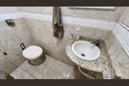 Casa para alugar com 180m², 3 quartos e 1 vaga Casa para alugar com 180m², 3 quartos e 1 vagaBanheiro