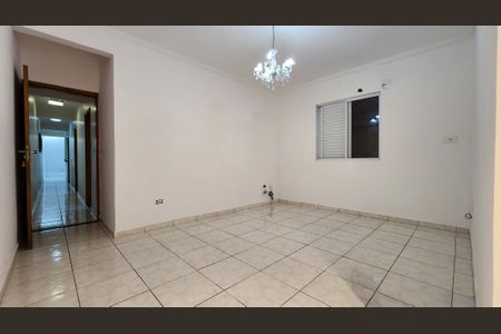 Casa para alugar com 180m², 3 quartos e 1 vaga Casa para alugar com 180m², 3 quartos e 1 vagaQuarto Suíte