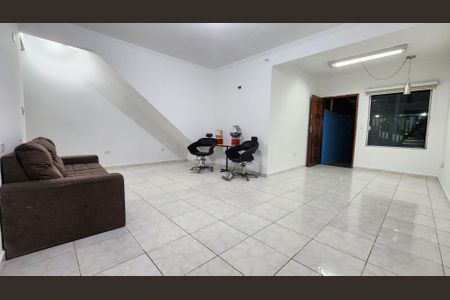 Casa para alugar com 180m², 3 quartos e 1 vaga Casa para alugar com 180m², 3 quartos e 1 vagaSala