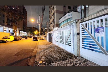 Casa para alugar com 180m², 3 quartos e 1 vaga Casa para alugar com 180m², 3 quartos e 1 vagaVista da Rua