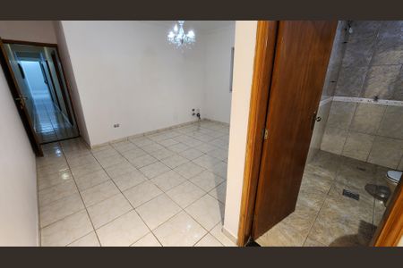Casa para alugar com 180m², 3 quartos e 1 vaga Casa para alugar com 180m², 3 quartos e 1 vagaQuarto Suíte
