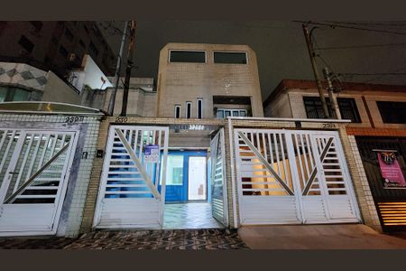Casa para alugar com 180m², 3 quartos e 1 vaga Casa para alugar com 180m², 3 quartos e 1 vagaFachada