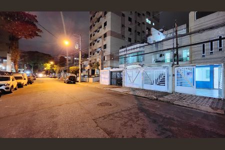 Casa para alugar com 180m², 3 quartos e 1 vaga Casa para alugar com 180m², 3 quartos e 1 vagaVista da Rua