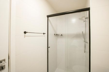 Apartamento à venda com 61m², 2 quartos e 1 vaga Apartamento à venda com 61m², 2 quartos e 1 vagaBanheiro social