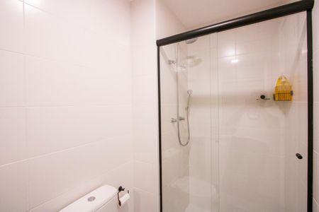 Apartamento à venda com 61m², 2 quartos e 1 vaga Apartamento à venda com 61m², 2 quartos e 1 vagaBanheiro da Suíte
