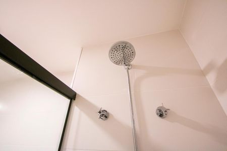 Apartamento à venda com 61m², 2 quartos e 1 vaga Apartamento à venda com 61m², 2 quartos e 1 vagaBanheiro da Suíte