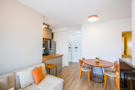 Apartamento à venda com 61m², 2 quartos e 1 vaga Apartamento à venda com 61m², 2 quartos e 1 vagaSala