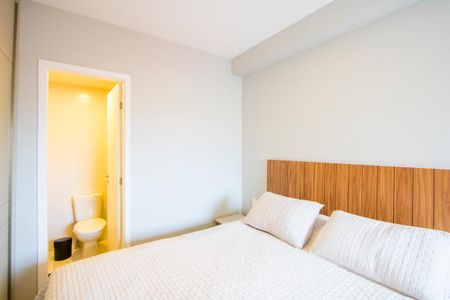 Apartamento à venda com 61m², 2 quartos e 1 vaga Apartamento à venda com 61m², 2 quartos e 1 vagaSuíte