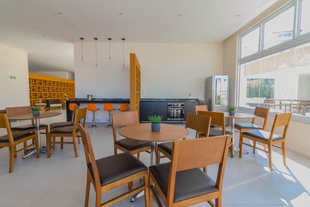 Apartamento à venda com 61m², 2 quartos e 1 vaga Apartamento à venda com 61m², 2 quartos e 1 vagaÁrea comum - Salão de festas