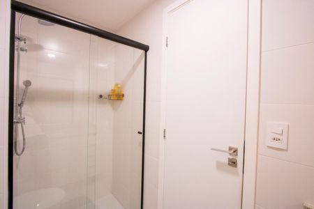 Apartamento à venda com 61m², 2 quartos e 1 vaga Apartamento à venda com 61m², 2 quartos e 1 vagaBanheiro da Suíte