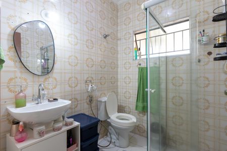 Banheiro de casa à venda com 4 quartos, 200m² em Vila Nova, Campinas