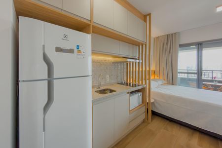 Studio para alugar com 27m², 1 quarto e sem vaga Studio para alugar com 27m², 1 quarto e sem vagaCozinha