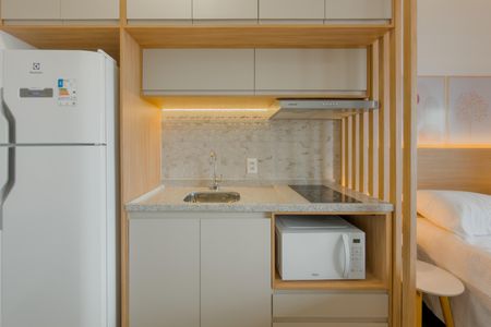 Studio para alugar com 27m², 1 quarto e sem vaga Studio para alugar com 27m², 1 quarto e sem vagaCozinha