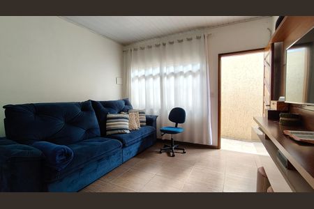 Casa para alugar com 2 quartos, 80m² em Vila Mangalot, São Paulo