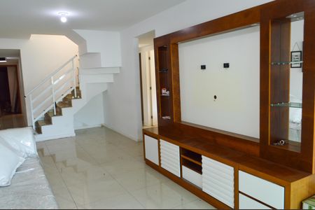 Sala de apartamento para alugar com 4 quartos, 244m² em Freguesia (jacarepaguá), Rio de Janeiro